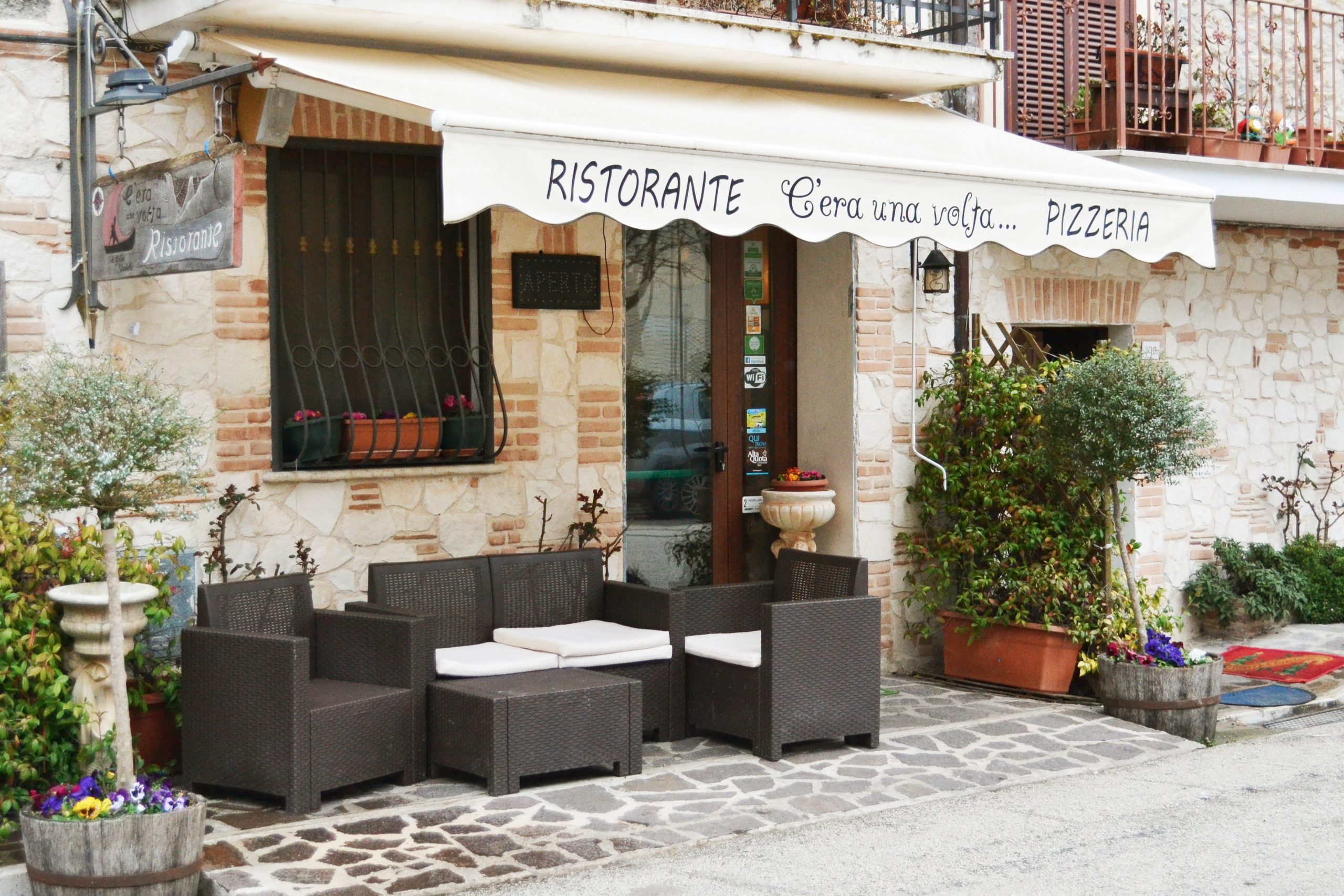 colle_di_tora_ristorante_cera_una_volta_esterno_ristorante
