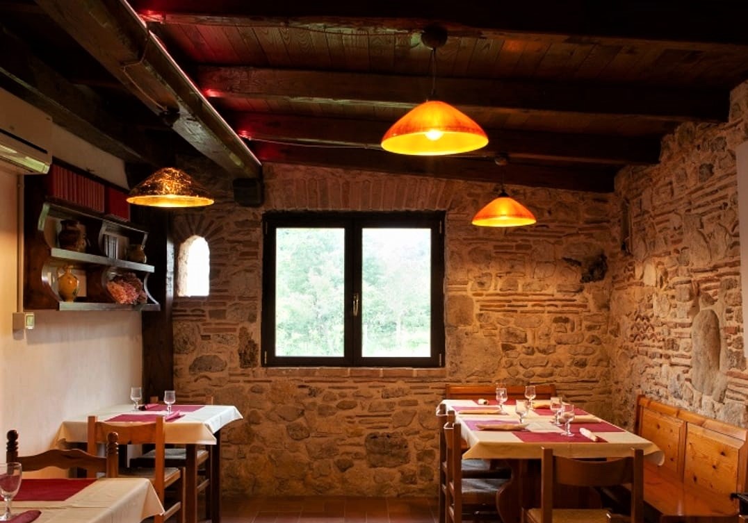 colle_di_tora_ristorante_la_tana_di_turan_sala_interna